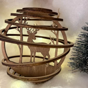 Boule de Noël spirale «Cerf dans la forêt »